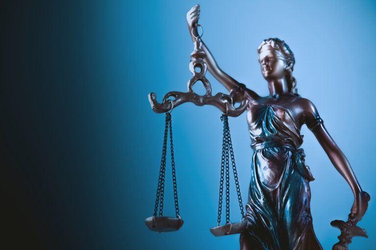 Документи судового розслідування та правосуддя
